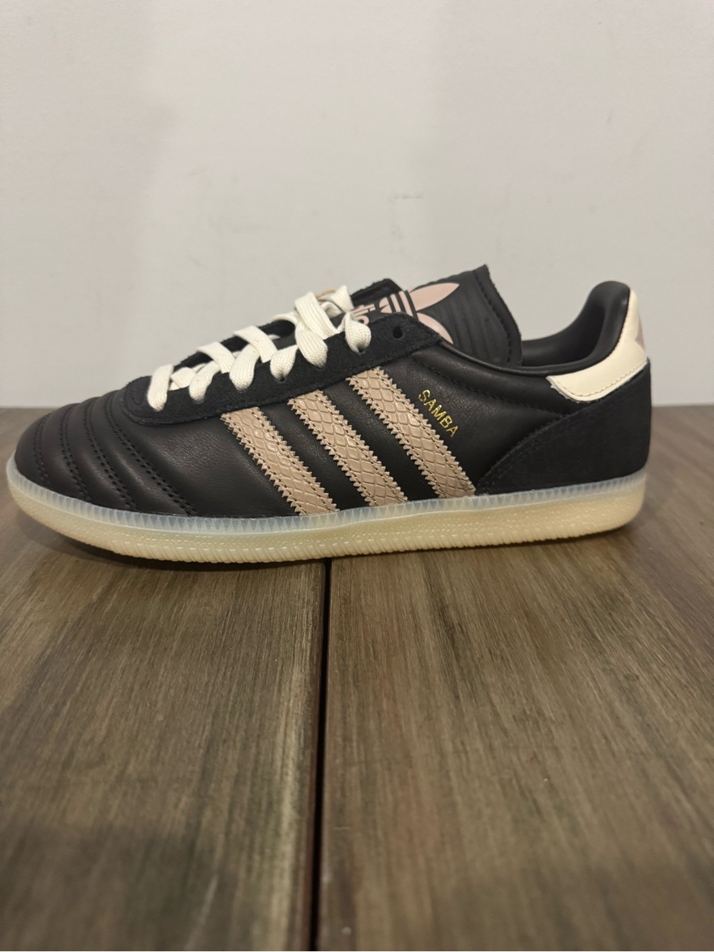 ADIDAS SAMBA JP UNISEX INDOOR SOCCER SHOES